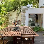 Apartment Amazing Mezzanine House With Garden - Centre *
