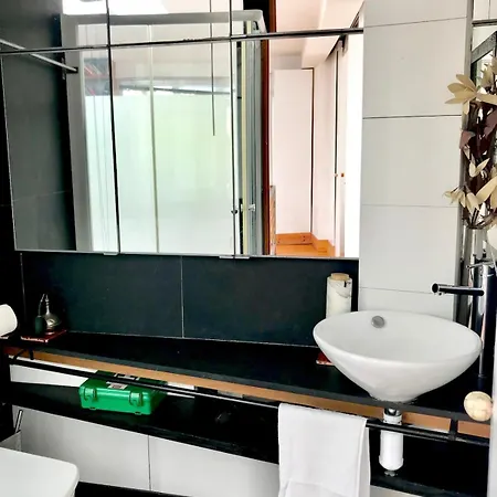 Amazing Mezzanine House With Garden - Centre Lejlighed *