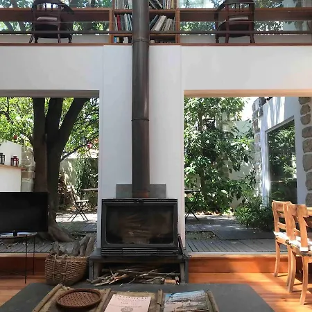 Amazing Mezzanine House With Garden - Centre ליסבון